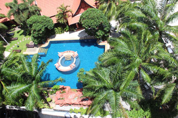 Pool Nova Mirage condominum